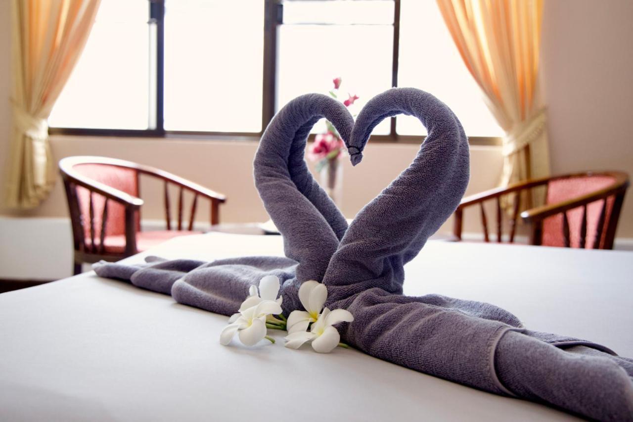 Golden Guesthouse By The Beach Cha Am Cha-Am Extérieur photo